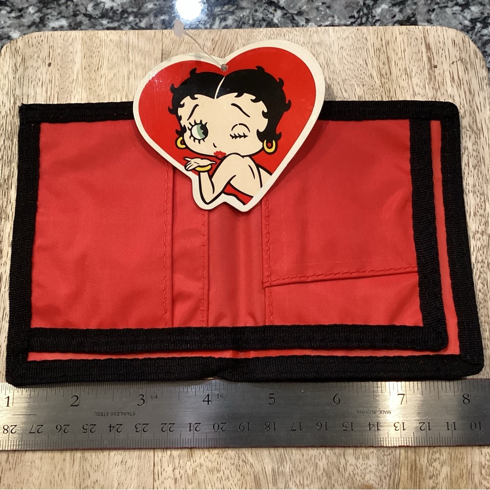 🔴 Vintage - NWT - Betty Boop 2005 Bi-Fold Wallet - Never Used - Rare - Picture 8 of 8